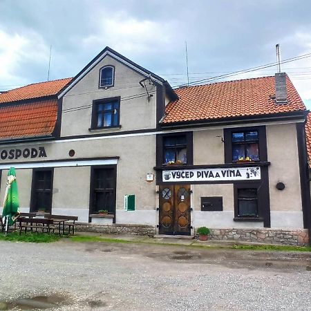 Apartman Menany Eksteriør billede